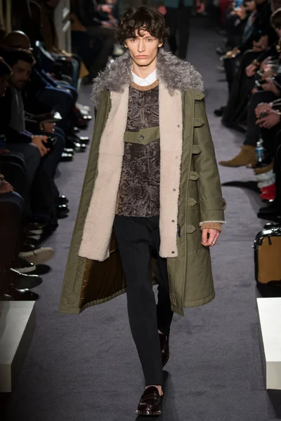 Look 41